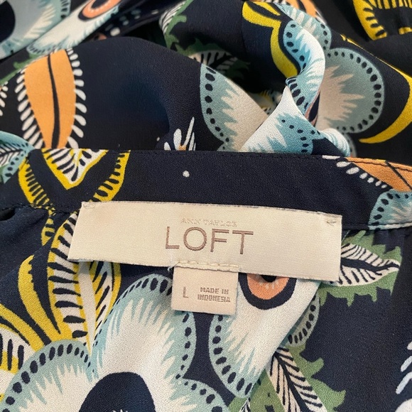 - Loft Tie Back Ruffle Bell Sleeve Floral Multi Navy Blouse - Picture 4 of 6